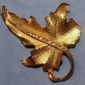 Vintage Textured Gold Tone Leaf Pin Brooch With Tiny Rhinestones, 3" Jewelry